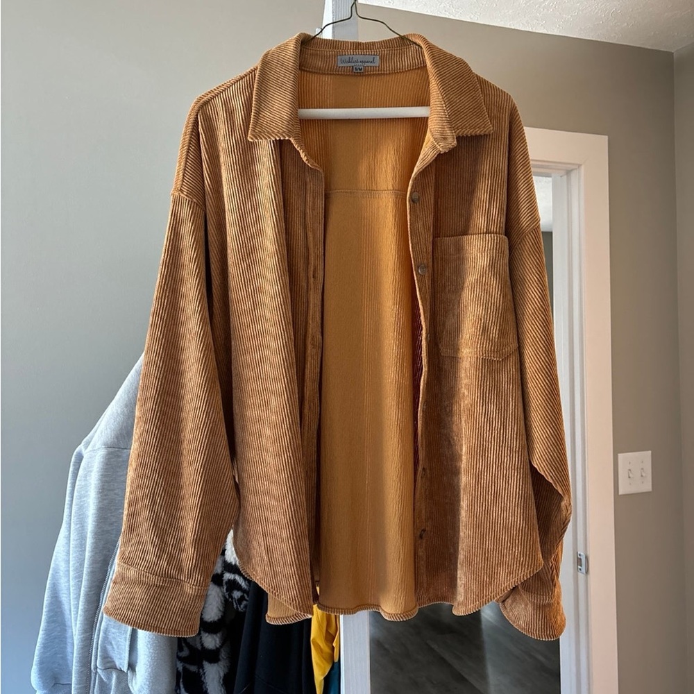 NWOT VICI button down shirt